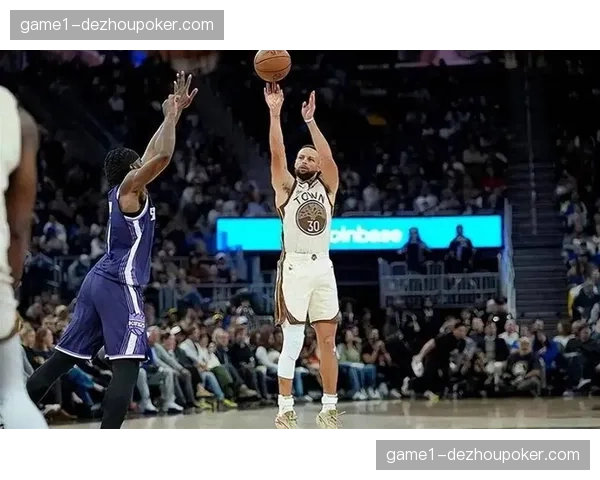 太阳附加赛胜勇士15分，团队篮球破解库里单核进攻体系